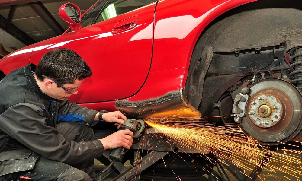 Car Spark Plug Repair: Causes of Ignition System Problems